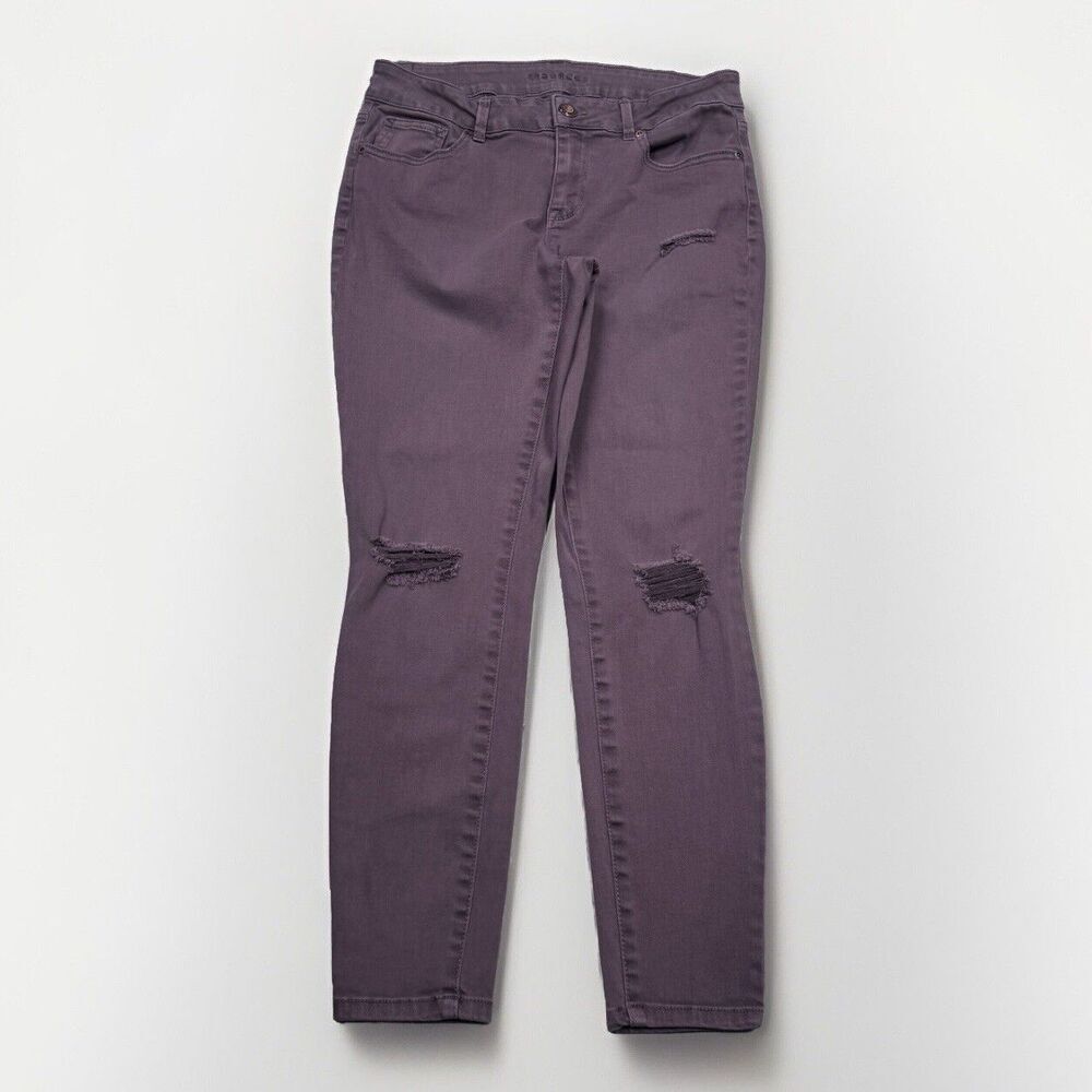 Maurices Jeans Womens 8 Short Skinny Distressed Weathered Purple Measure 30x26.5